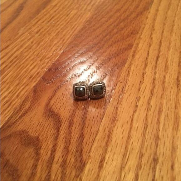 David Yurman Petite Albion Earrings - Picture 5 of 5